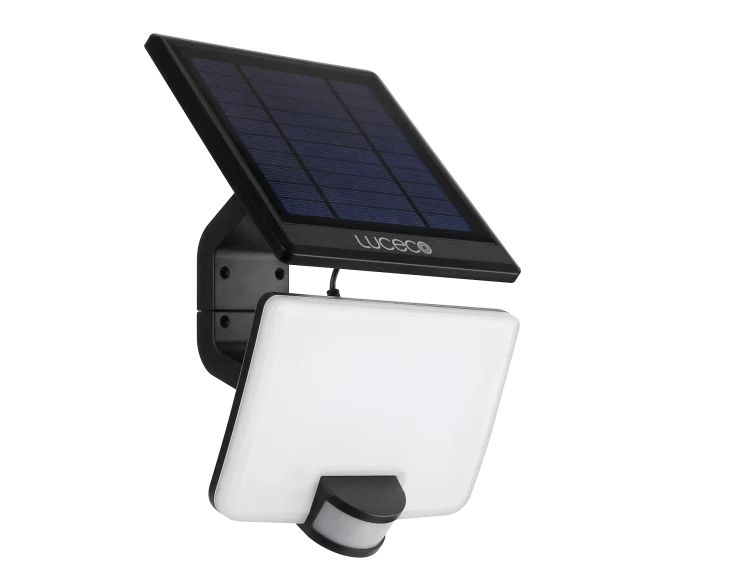 SOLAR FLOODLIGHT 11W 1500LM 4K c/w PIR