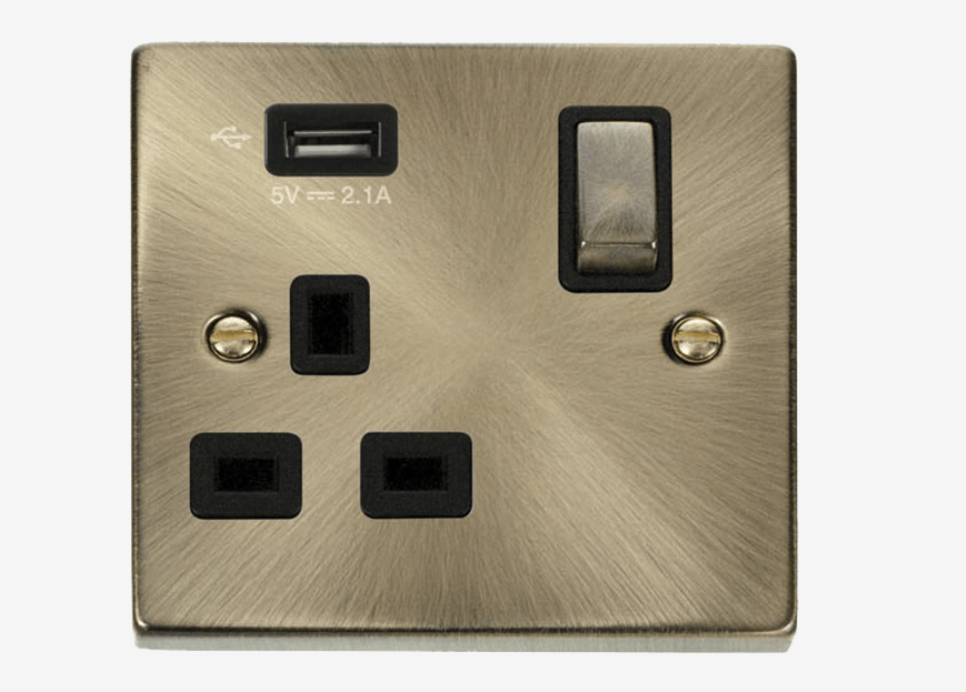 Deco 1g 13A DP ingot sw socket with 2.1a USB AB