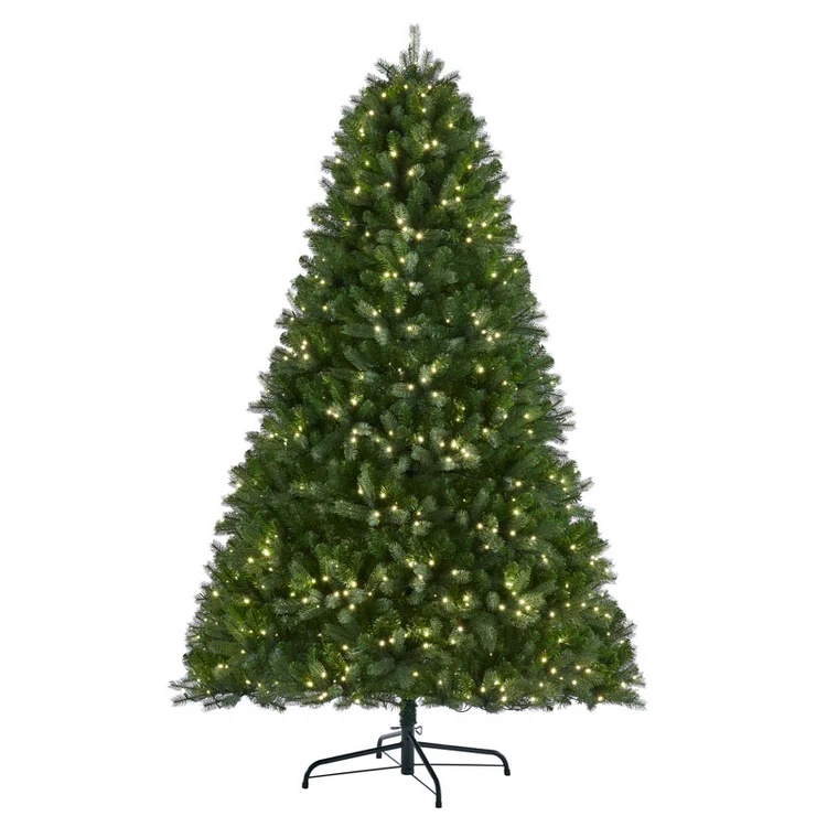 Lakeside 7.5ft Tree & 750 Warm White LEDs